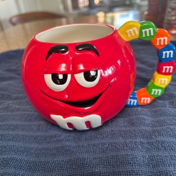M&M Mug - Picture 3 of 4